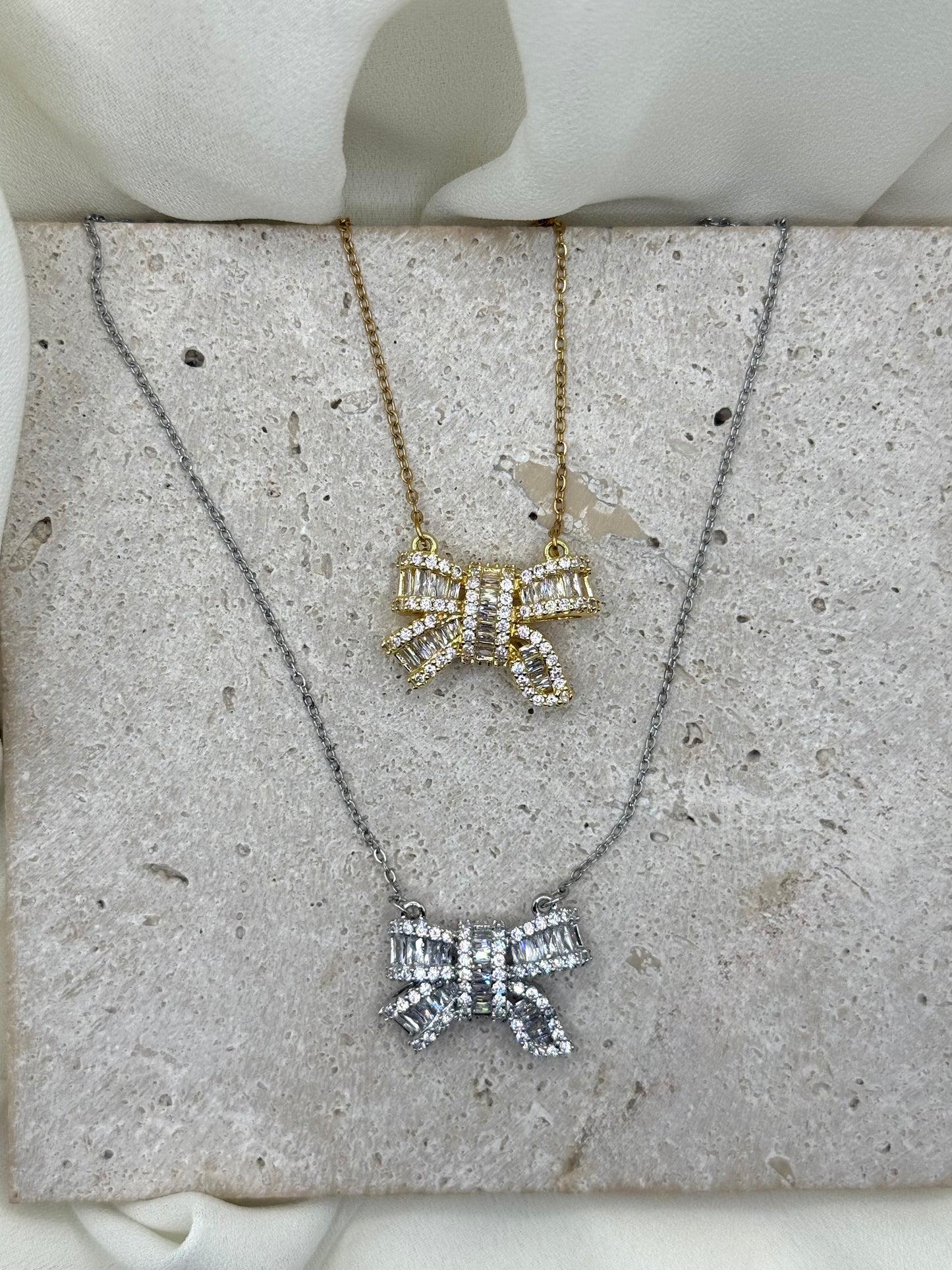Collana Chérie Bow