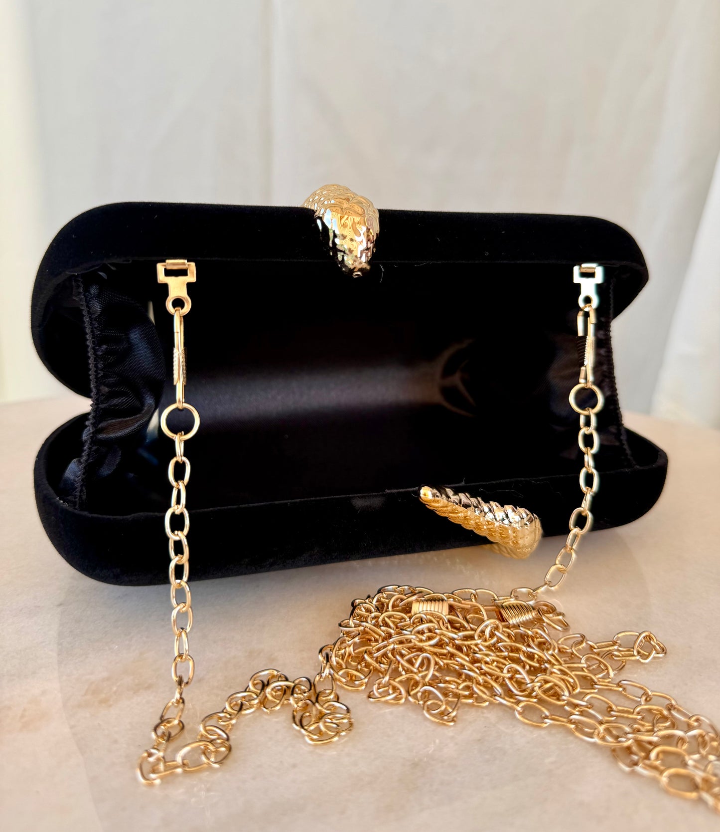 Clutch Paris | PREORDINE