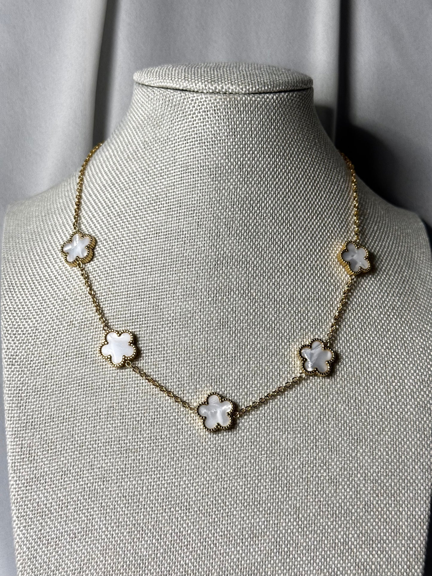 Collana Luck