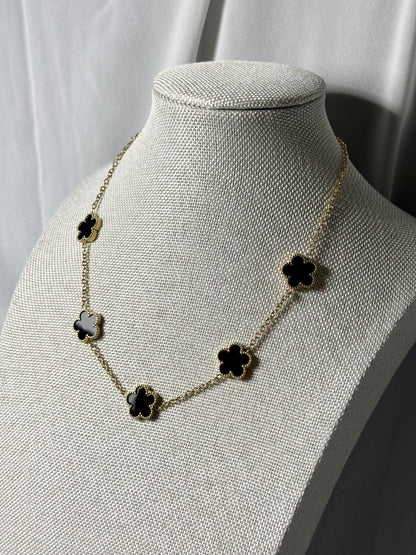 Collana Luck
