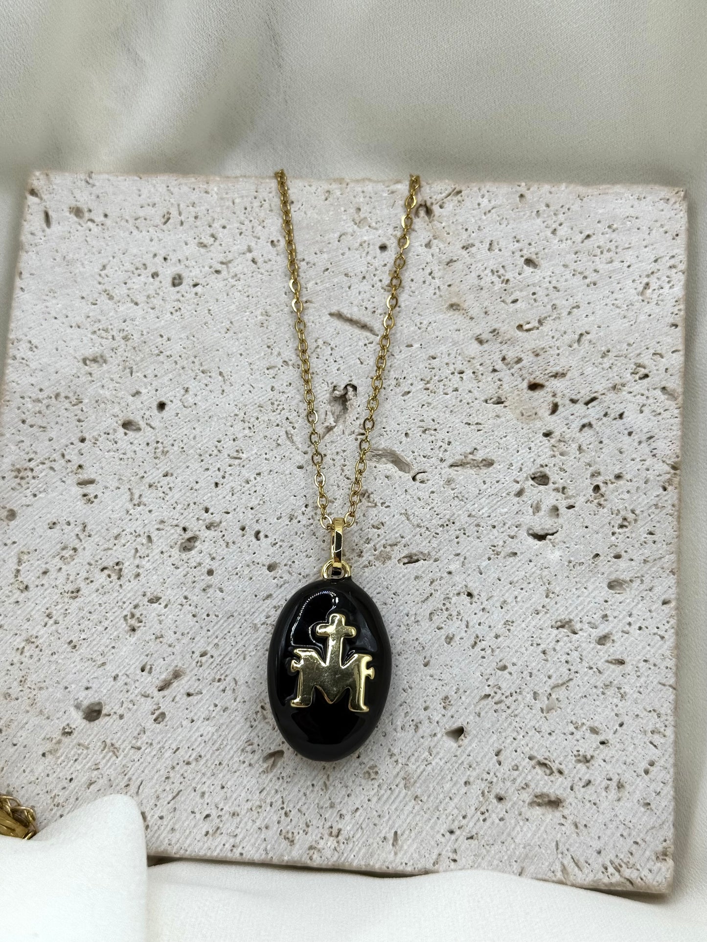 Collana Divine