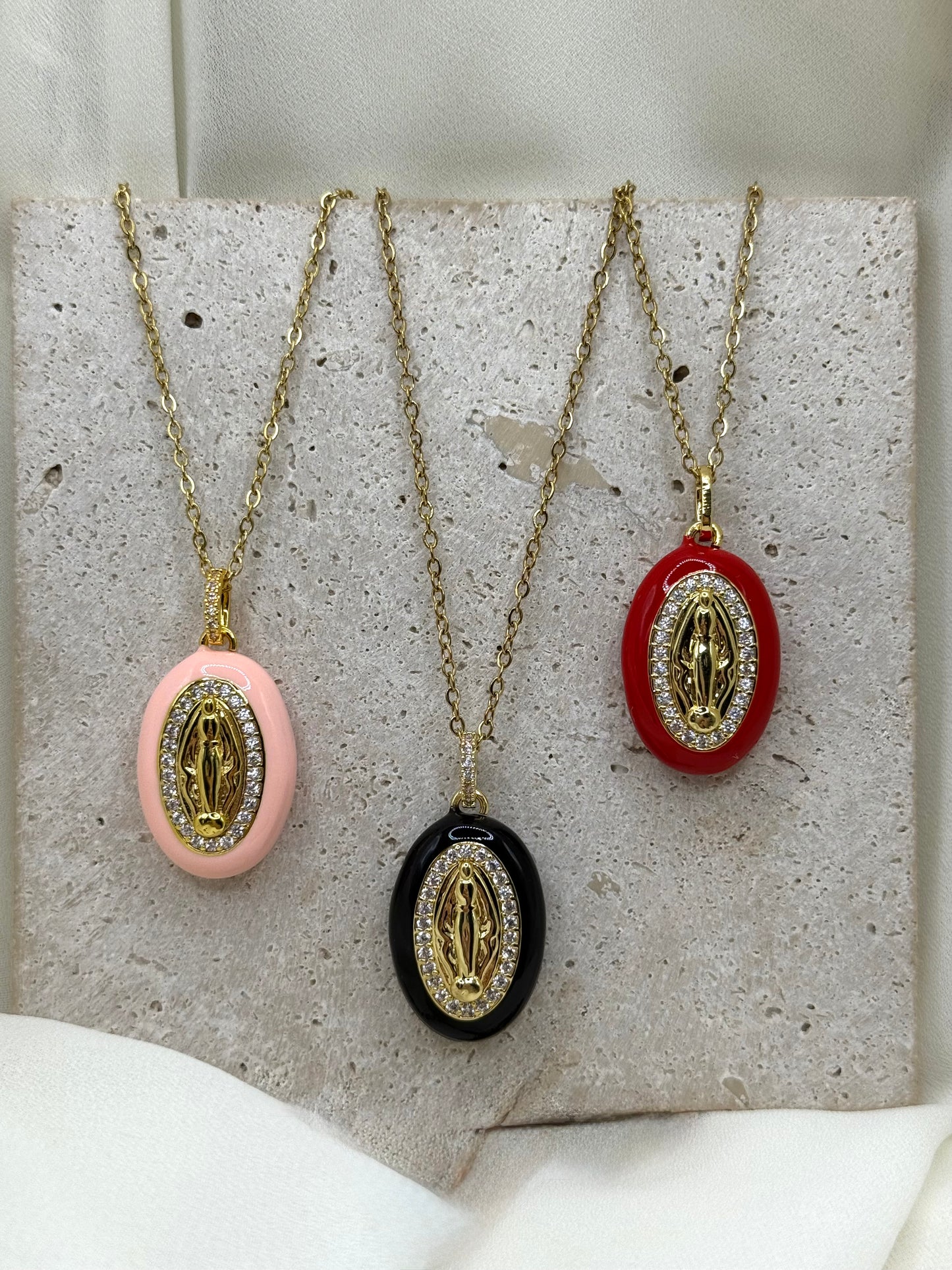 Collana Divine