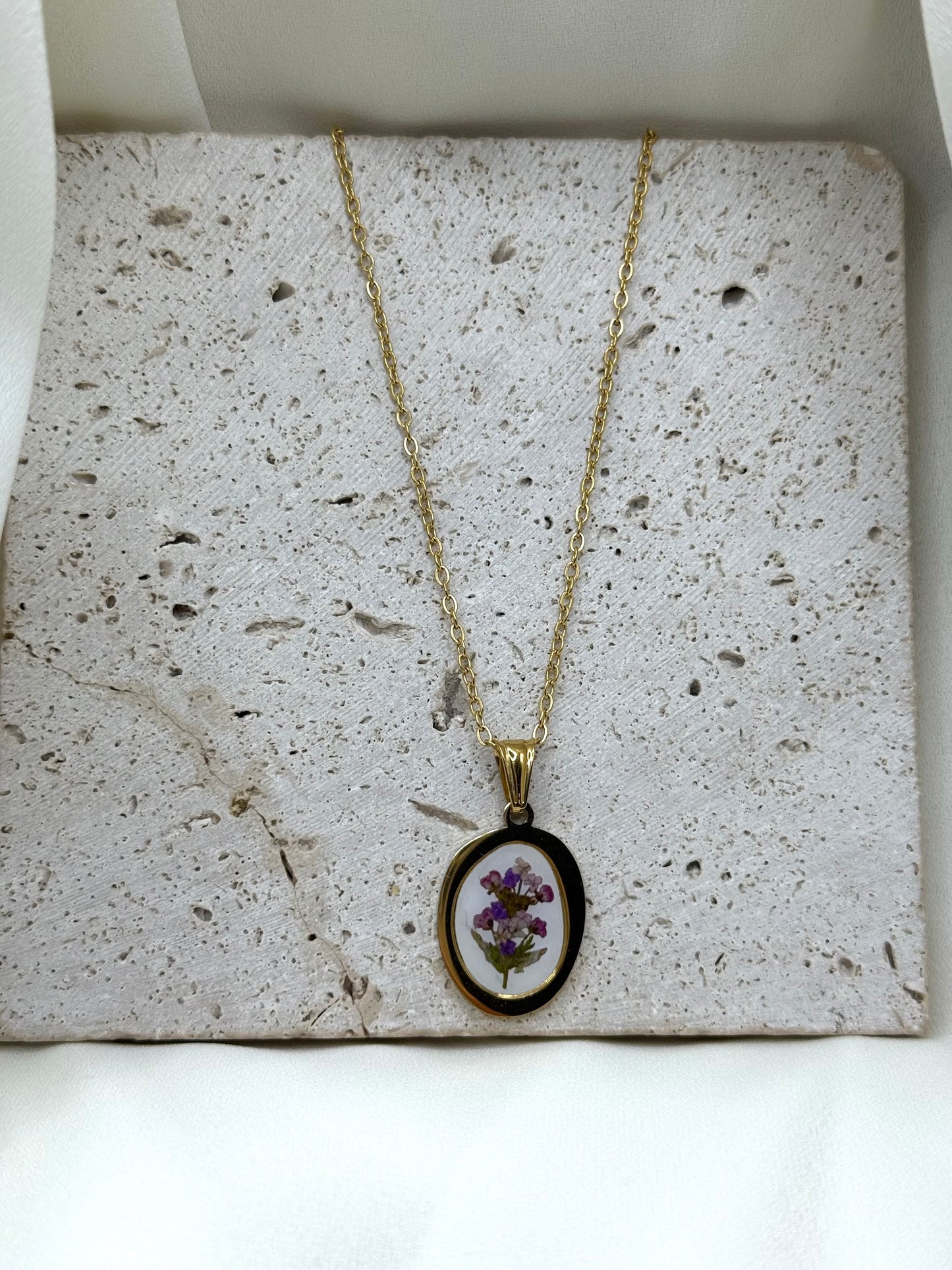 Collana Laila