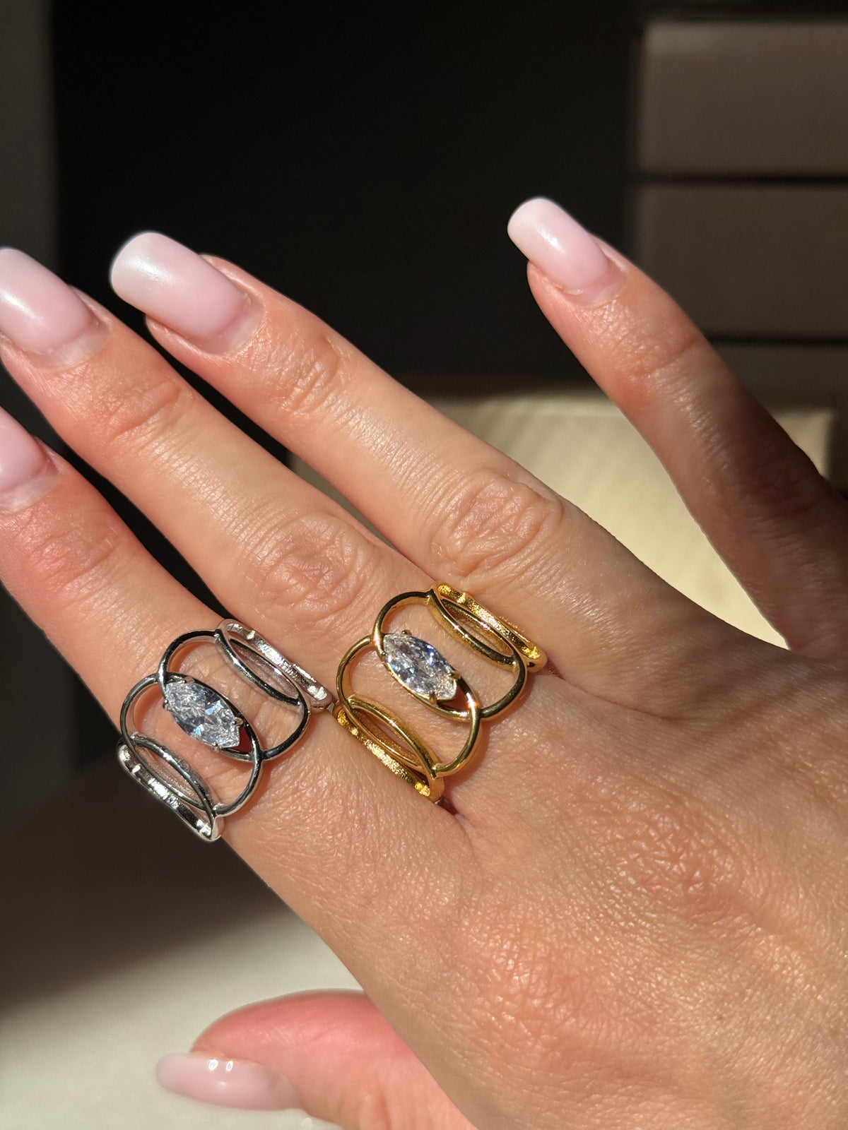 Anello Opaline