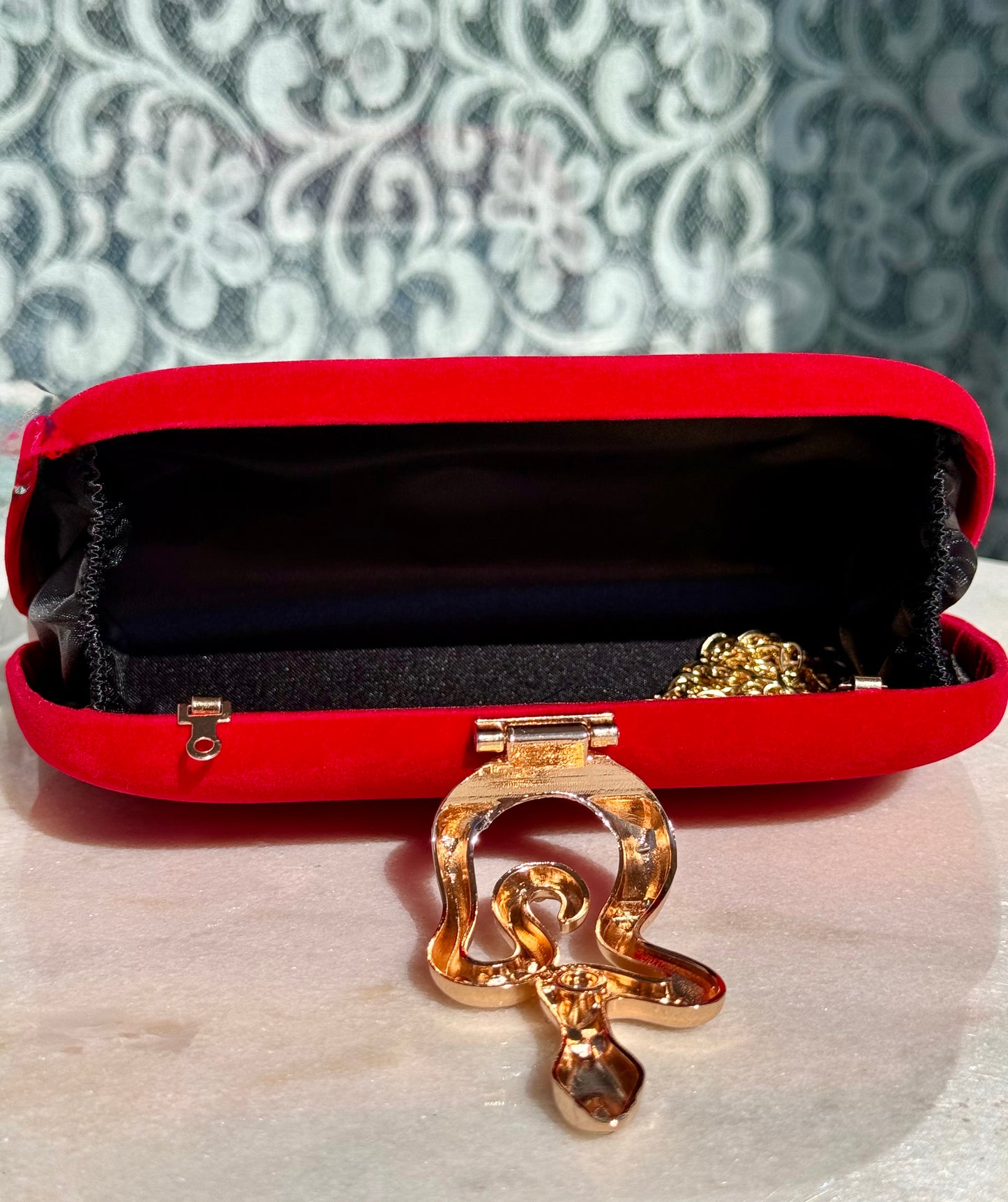 Clutch Dubai | PREORDINE